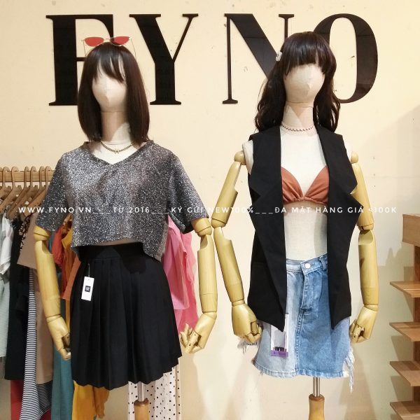 Áo croptop đen kim tuyến cổ tim tay ngắn